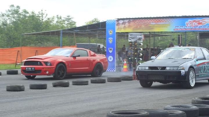 drag race mobil